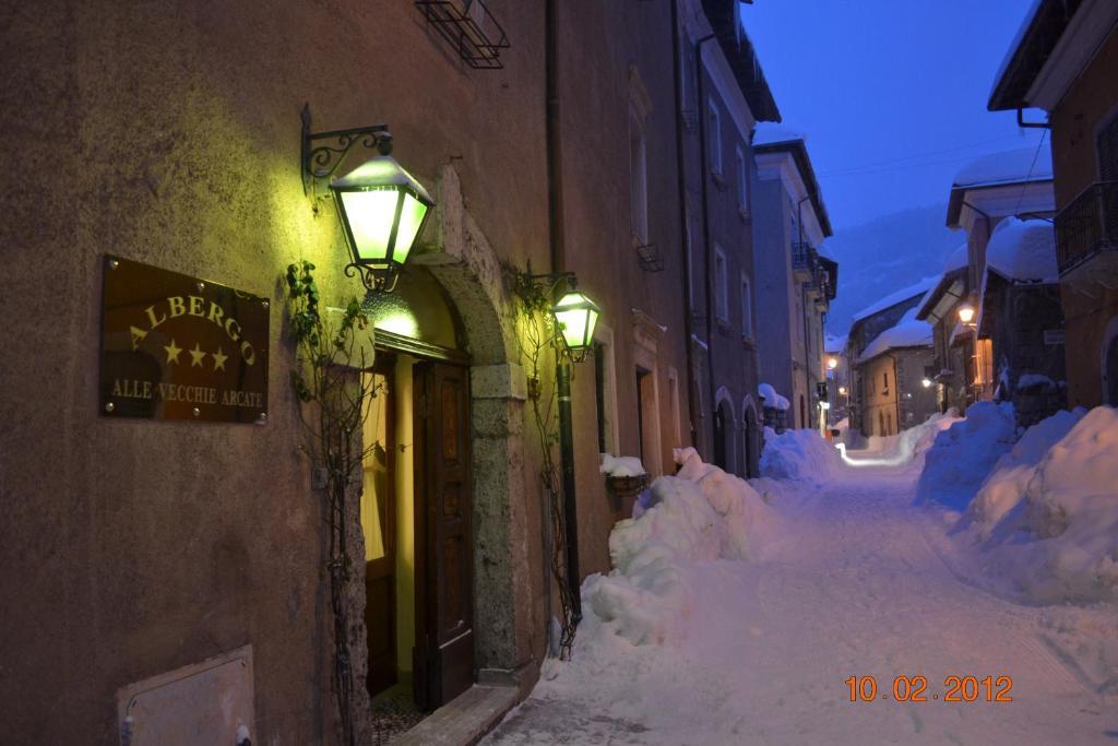 Hotel Alle Vecchie Arcate Pescasseroli Exterior photo