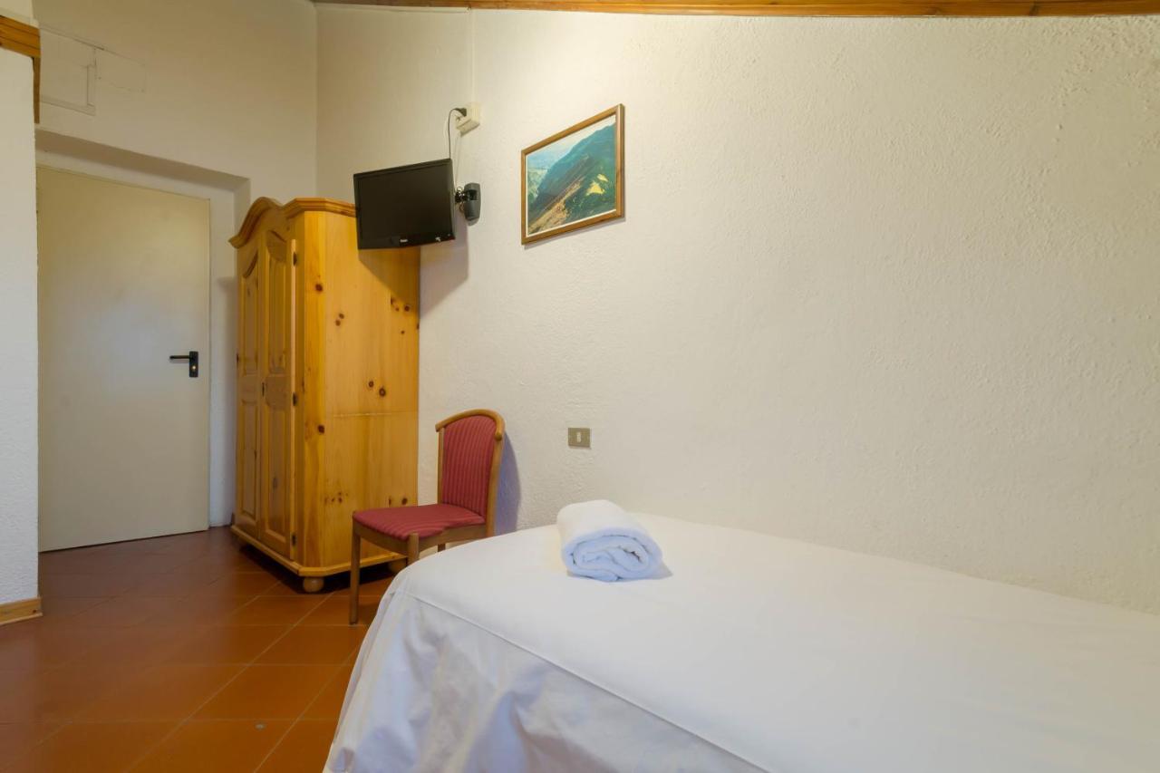 Hotel Alle Vecchie Arcate Pescasseroli Exterior photo